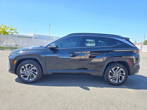 Used 2025 Hyundai Tucson Limited AWD/4WD image 34