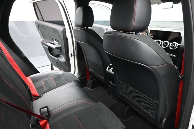 Used 2023 Mercedes-Benz GLA 35 AMG 4MATIC image 23