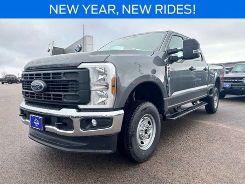 New 2026 Ford F250 XL w/ XL Chrome Package image 9