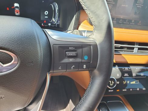Used 2024 INFINITI QX60 Sensory w/ Vision Package AWD/4WD image 28