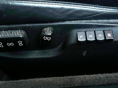 Used 1992 BMW 850i image 26