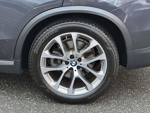 Used 2021 BMW X5 xDrive40i w/ Premium Package image 9