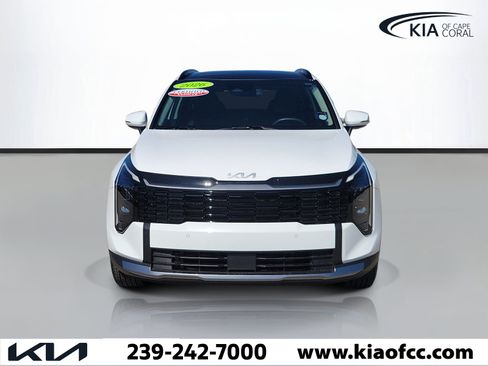 Certified 2026 Kia Sportage EX w/ EX Panorama Roof Package FWD image 2