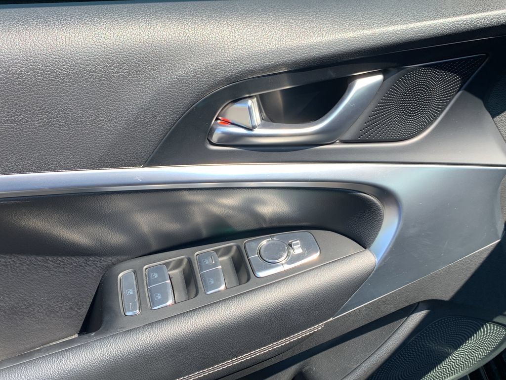 Certified 2026 Genesis G70 2.5T RWD image 12