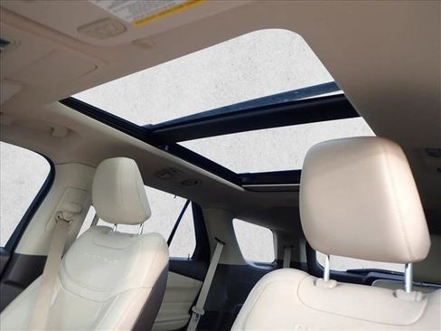 Used 2020 Ford Explorer Platinum w/ Premium Technology Package image 15