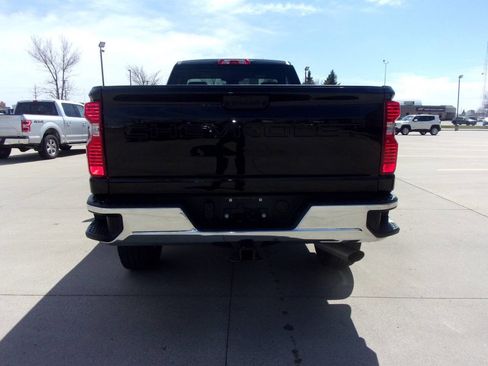 Used 2024 Chevrolet Silverado 2500 LT w/ Convenience Package AWD/4WD image 7
