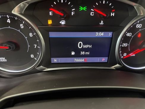 Used 2021 GMC Terrain SLT AWD/4WD image 2