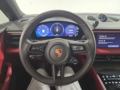 Used 2025 Porsche Macan 4S Electric AWD/4WD image 10