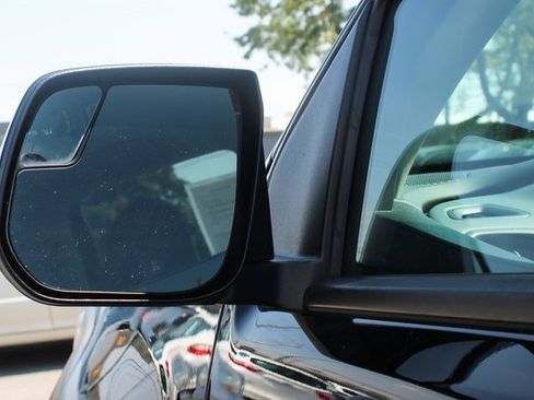 Used 2020 Chevrolet Colorado Z71 image 8