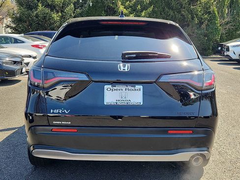Used 2024 Honda HR-V Sport image 5