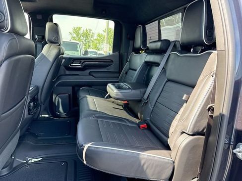 Used 2023 GMC Sierra 1500 AT4X AWD/4WD image 23