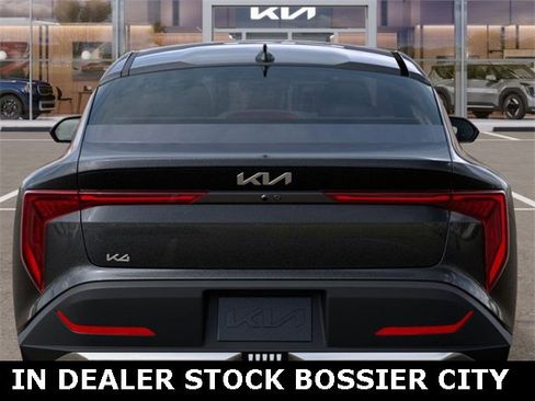 New 2025 Kia K4 LXS image 13