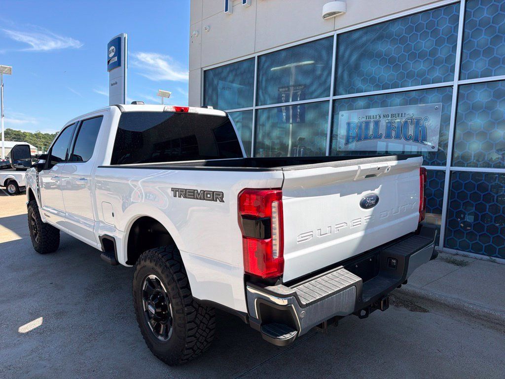 Used 2026 Ford F250 XLT w/ XLT Premium Package AWD/4WD image 7