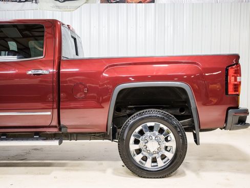 Used 2017 GMC Sierra 2500 Denali AWD/4WD image 4