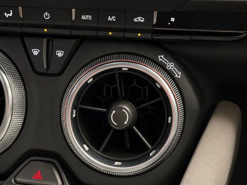 Used 2020 Chevrolet Camaro SS RWD image 42