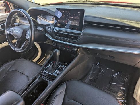 Used 2022 Jeep Compass Limited image 10