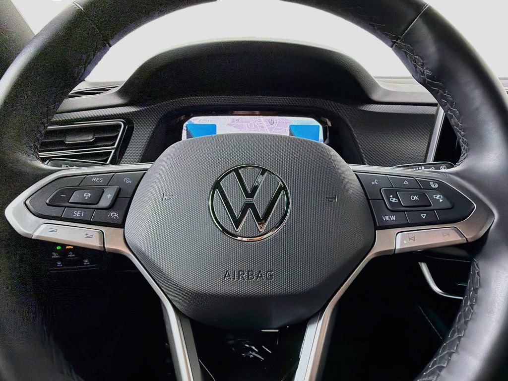 Used 2026 Volkswagen Atlas Cross Sport SEL R-Line AWD/4WD image 11