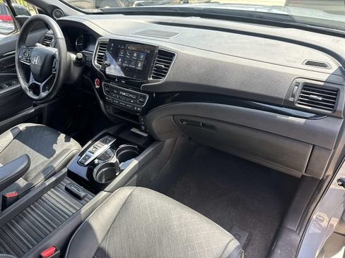 Used 2023 Honda Passport Elite image 13