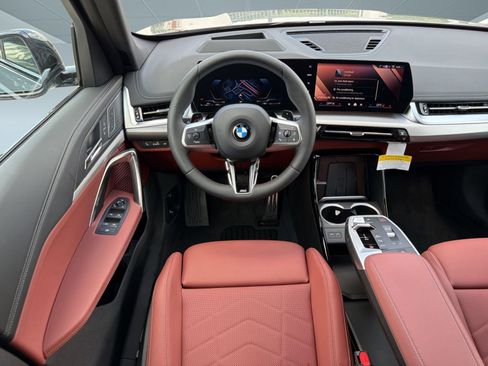 Used 2026 BMW X1 xDrive28i w/ Technology Package AWD/4WD image 17