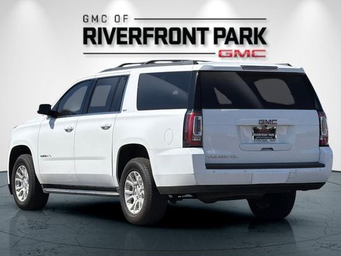 Used 2016 GMC Yukon XL SLT w/ Open Road Package AWD/4WD image 5
