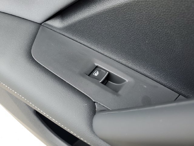 New 2026 Volkswagen Tiguan SE R-Line FWD image 14