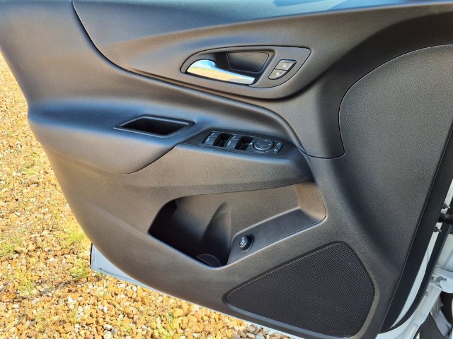 Used 2024 Chevrolet Equinox LT w/ LPO, Floor Liner Package FWD image 17