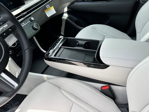 New 2026 Hyundai Tucson Limited image 18