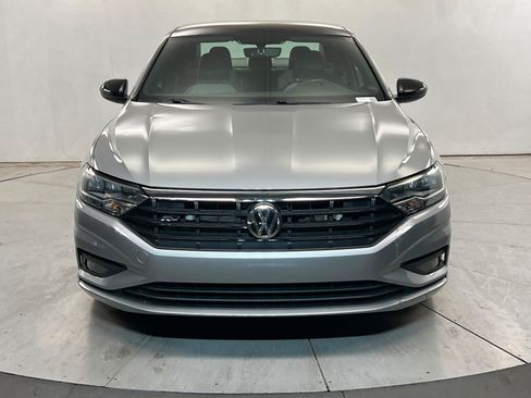 Used 2020 Volkswagen Jetta R-Line w/ R-Line Cold Weather Package FWD image 8