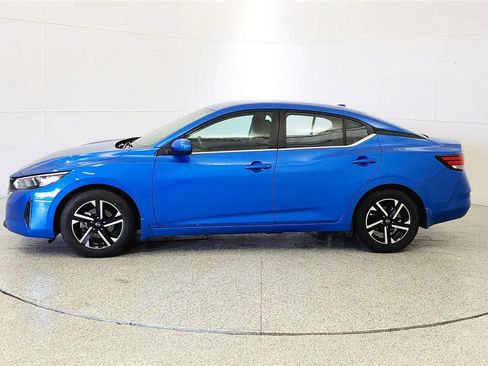 Used 2024 Nissan Sentra SV FWD image 4