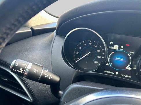 Used 2020 Jaguar F-PACE Prestige image 25