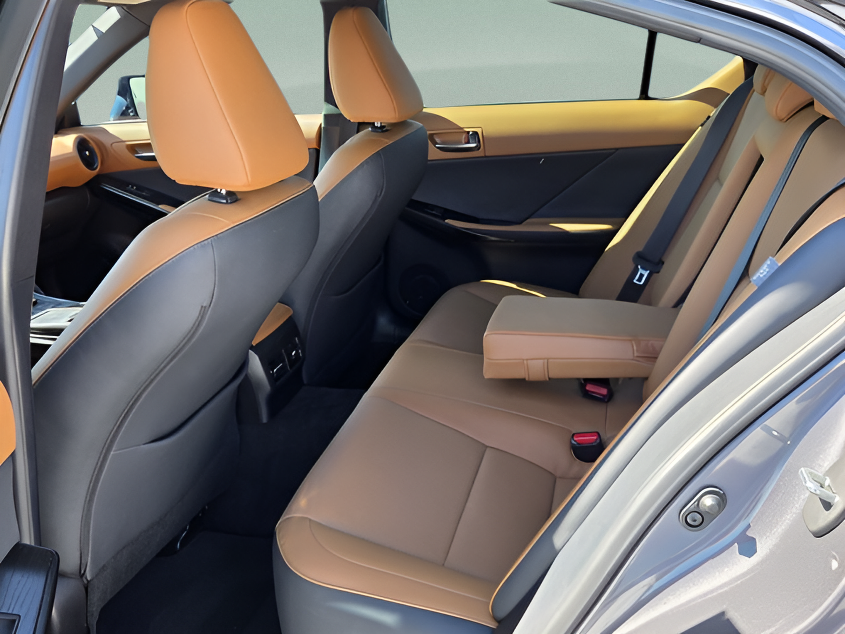Certified 2025 Lexus IS 300 w/ Premium Package RWD image 11