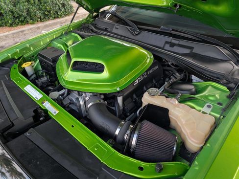 Used 2011 Dodge Challenger SRT8 w/ Green w/Envy Group image 19