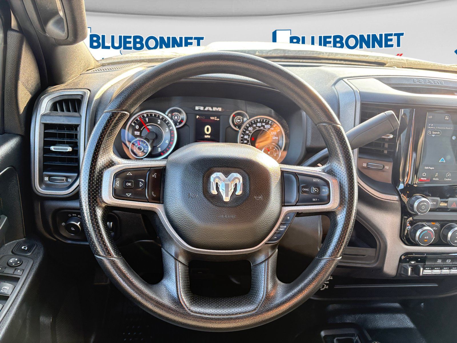 Used 2024 RAM 2500 Tradesman w/ Chrome Appearance Group AWD/4WD image 13