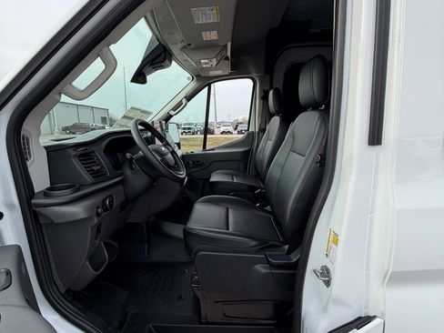 New 2026 Ford Transit 250 148 Medium Roof w/ Load Area Protection Package image 8
