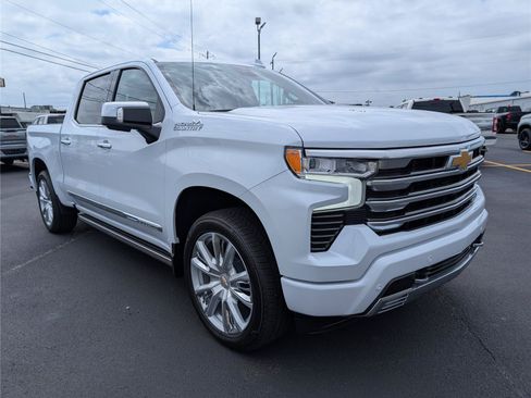 New 2026 Chevrolet Silverado 1500 High Country AWD/4WD image 2