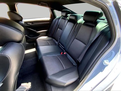 Used 2022 Honda Accord Sport image 19
