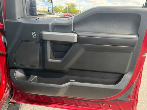 Used 2018 Ford F150 XLT w/ Equipment Group 302A Luxury AWD/4WD image 10