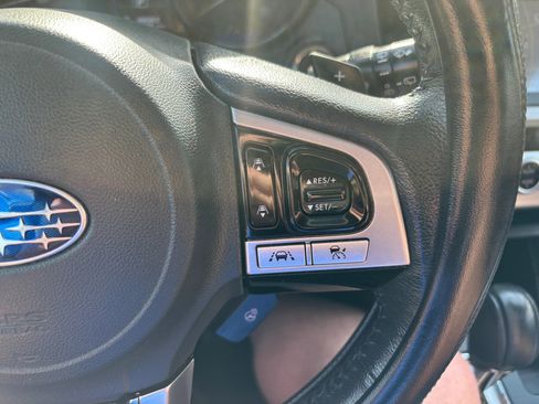Used 2017 Subaru Outback 3.6R Touring AWD/4WD image 23