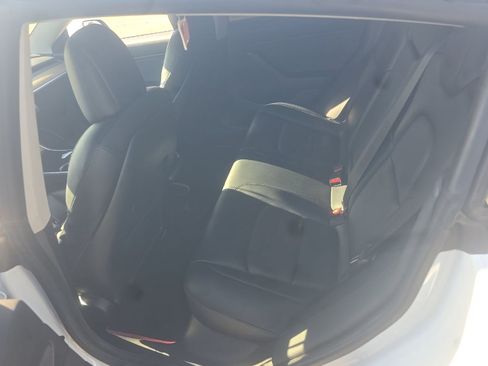 Used 2019 Tesla Model 3 Standard Range Plus RWD image 9