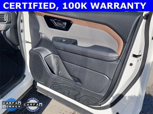 Certified 2025 Subaru Forester Sport image 17