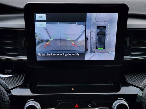 Used 2023 Ford Explorer ST-Line w/ Class IV Trailer Tow Package image 17