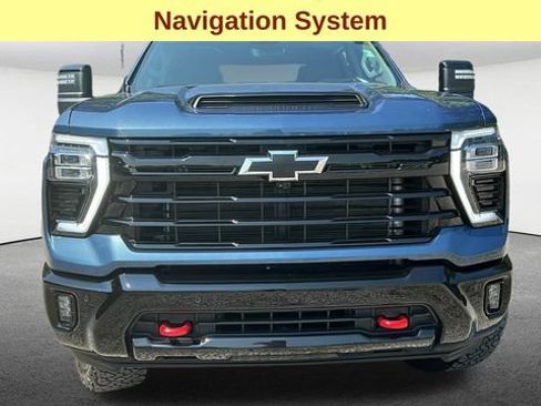 Used 2025 Chevrolet Silverado 2500 LTZ w/ LTZ Plus Package AWD/4WD image 4