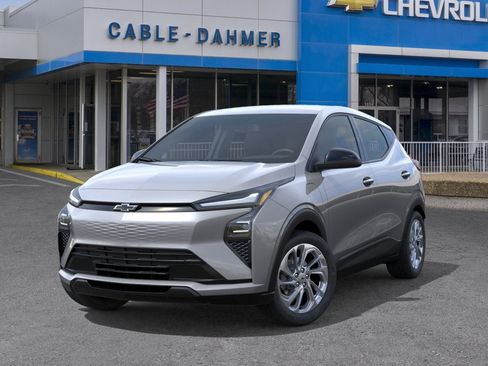 New 2027 Chevrolet Bolt LT w/ Comfort Package FWD image 6