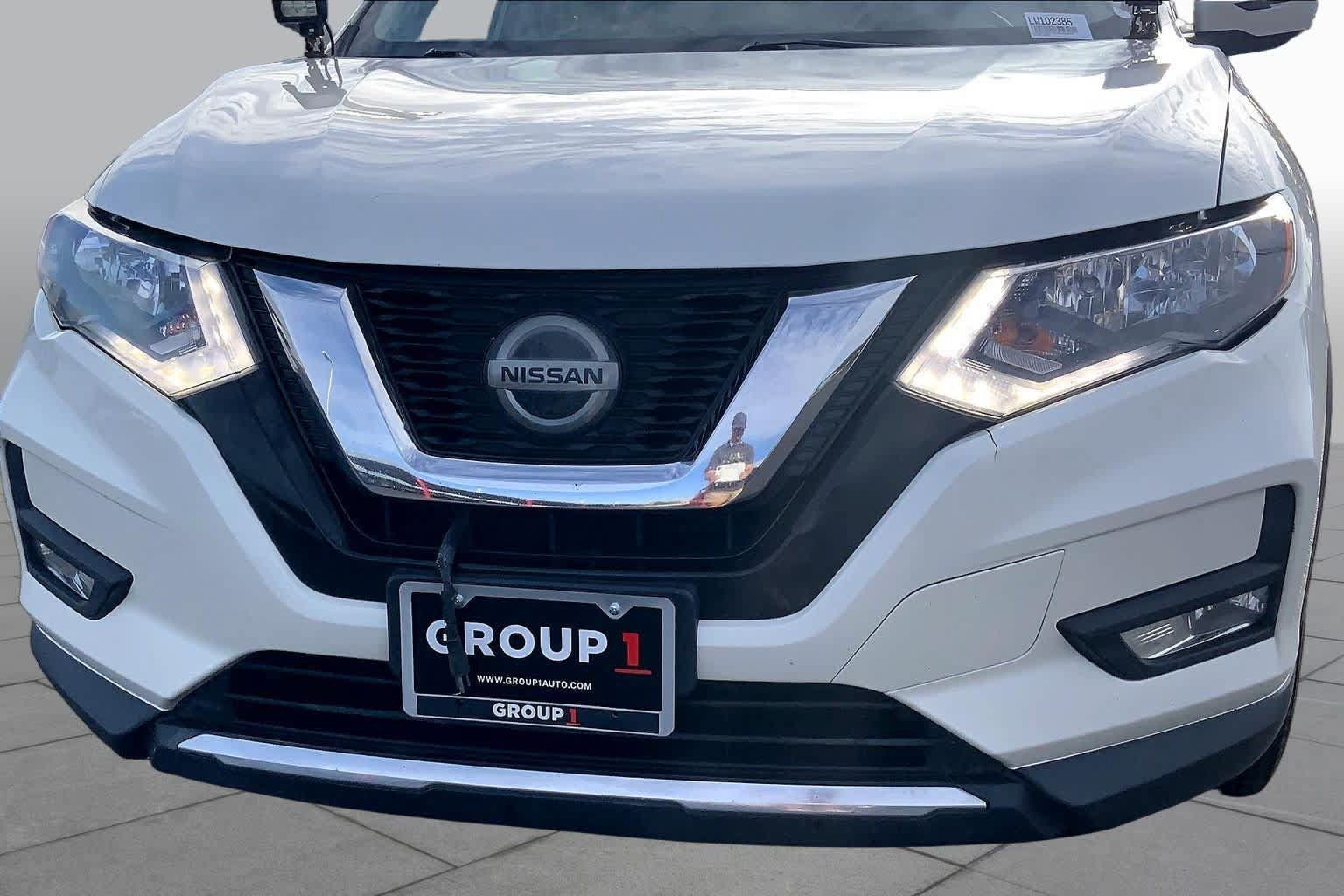 Used 2020 Nissan Rogue SV w/ Sun & Sound Touring Package AWD/4WD image 30