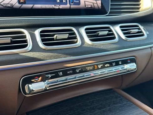 Certified 2024 Mercedes-Benz GLE 450e 4MATIC image 37