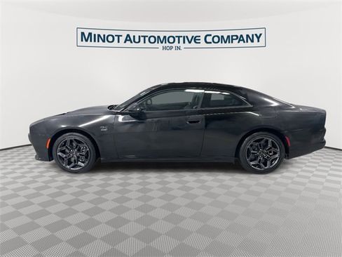 Used 2025 Dodge Charger R/T w/ Quick Order Package 25M R/T image 5