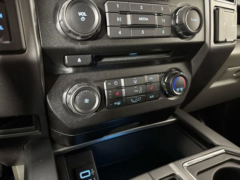 Used 2018 Ford F150 XLT w/ Equipment Group 302A Luxury image 9