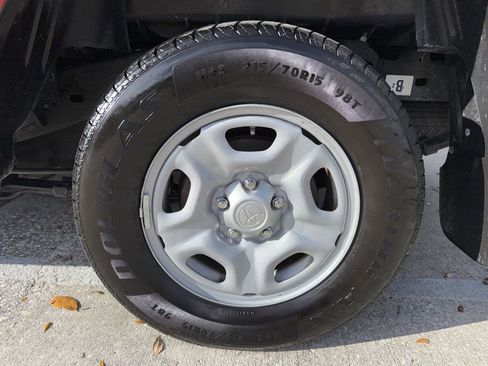 Used 2014 Toyota Tacoma 2WD Access Cab w/ Convenience Package image 36