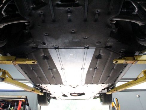 Used 2015 BMW i8 image 95