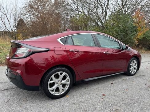 Used 2017 Chevrolet Volt Premier w/ Driver Confidence Package image 5